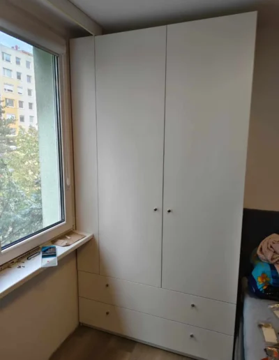 skříň do dětského pokoje
